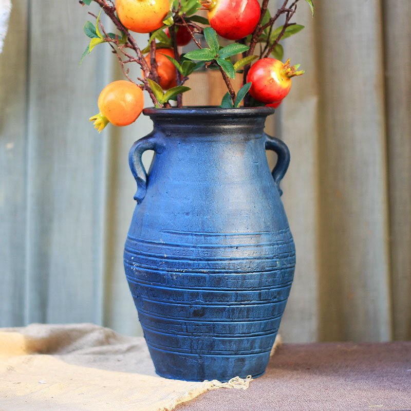 Ceramic Old Vases In The Living Room With Dried Flowers - Unique