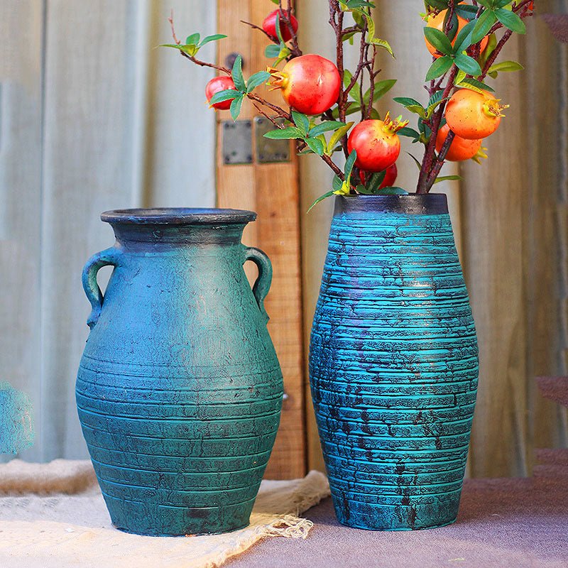 Ceramic Old Vases In The Living Room With Dried Flowers - Unique