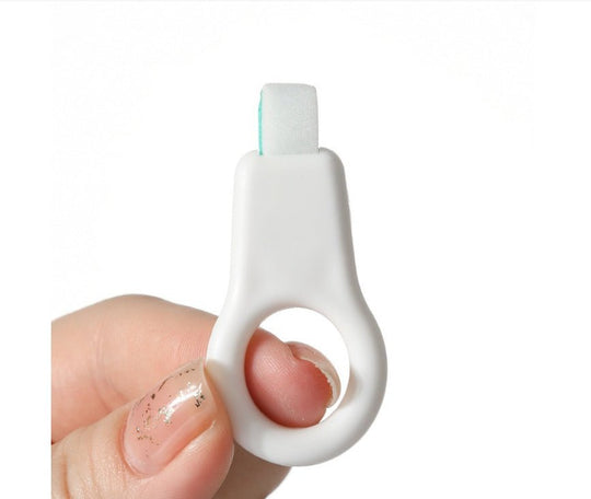 Environmentally friendly portable dental stick - Unique